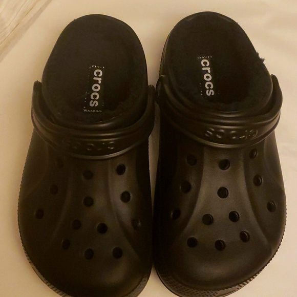 CROCS Shoes - Brand New Ralen lined crocs black